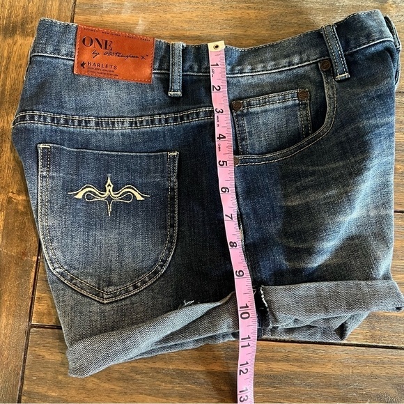 One Teaspoon Jean Shorts - Picture 11 of 14